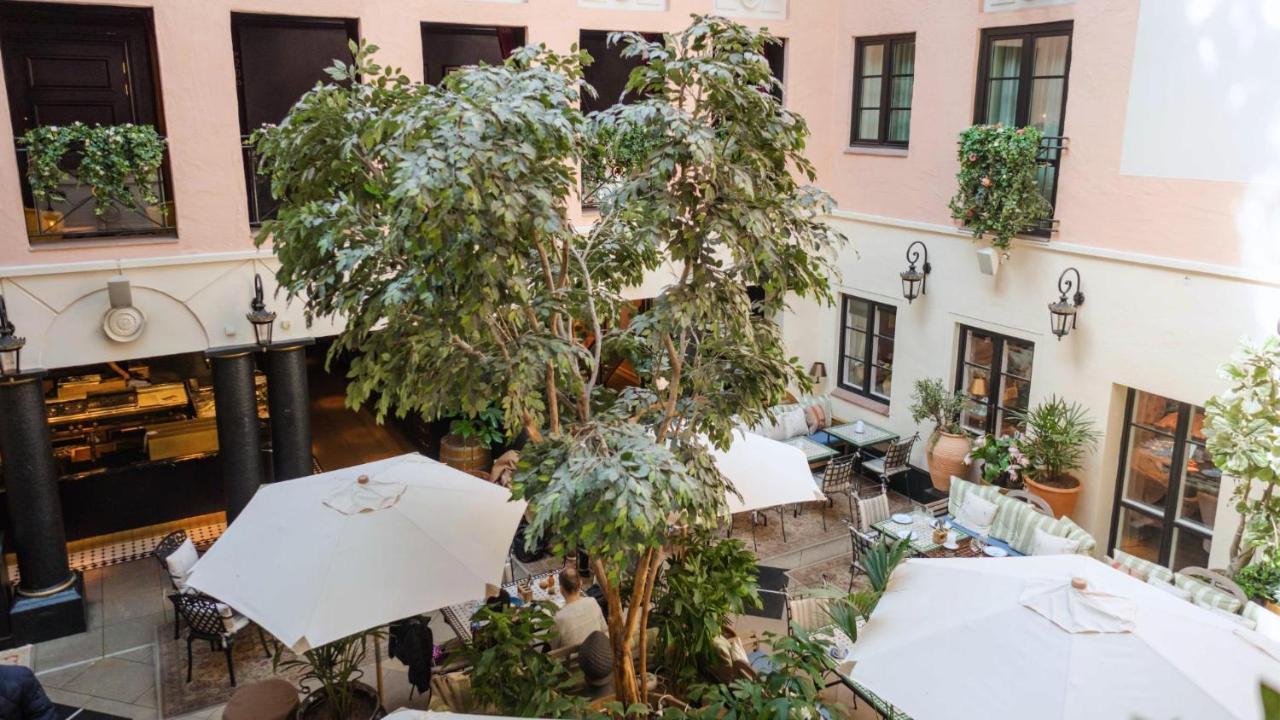 Mj'S Hotel Малмьо Екстериор снимка